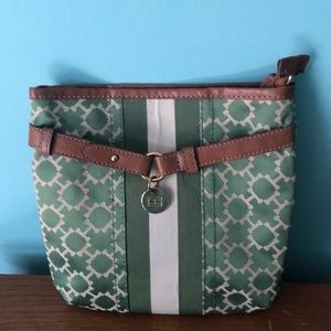 Cute Tommy Hilfiger cross body